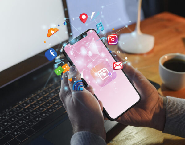 hands-holding-smartphone-social-media-concept (1)