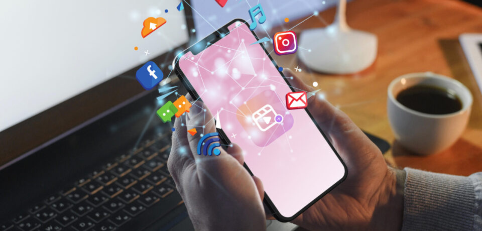 hands-holding-smartphone-social-media-concept (1)